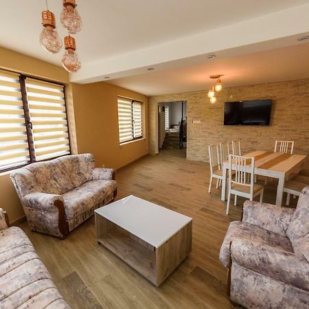 Ferienwohnung Casa Sky Orşova Exterior foto